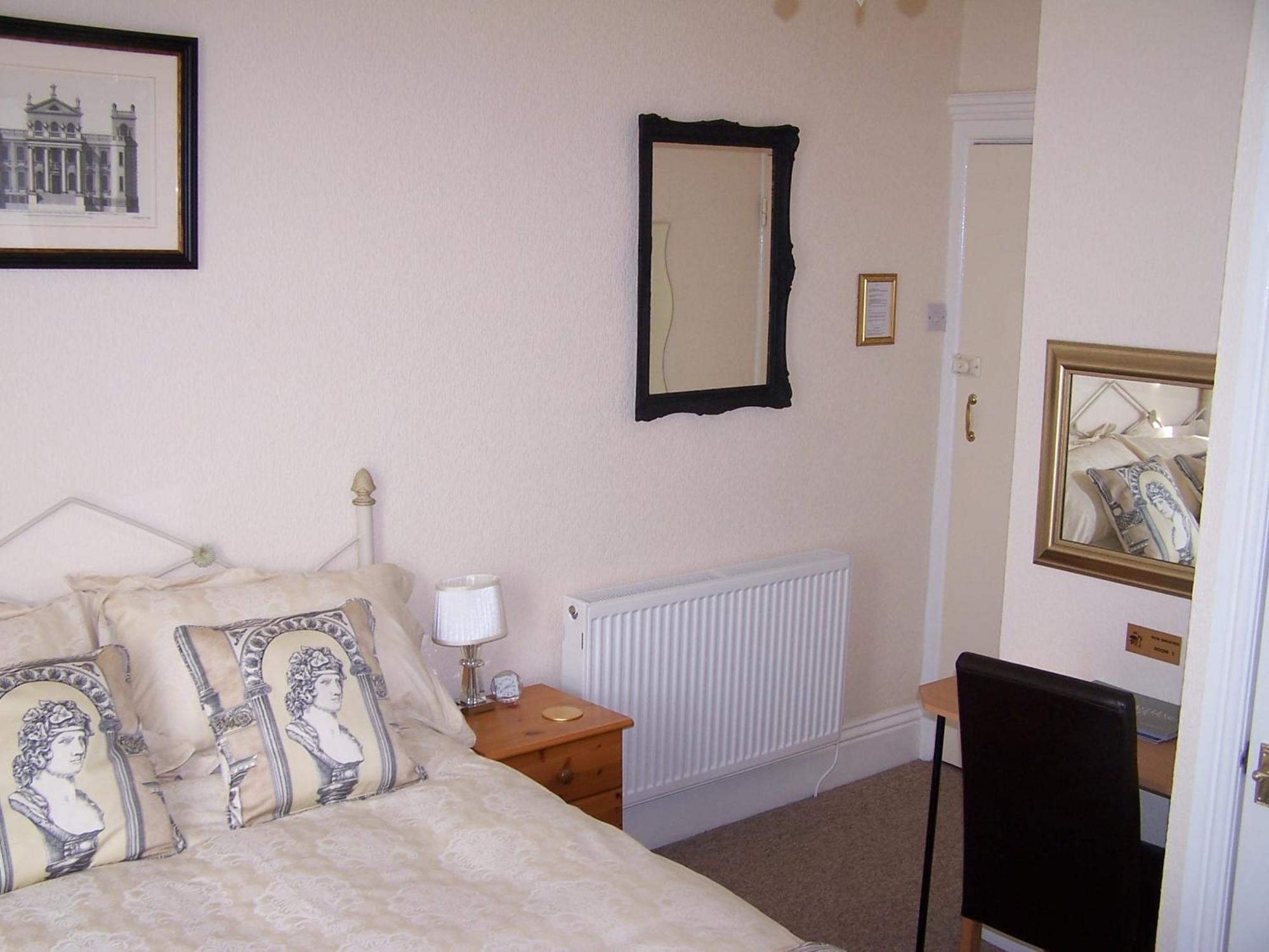 The Carmen Guesthouse (Adults Only) Llandudno Extérieur photo